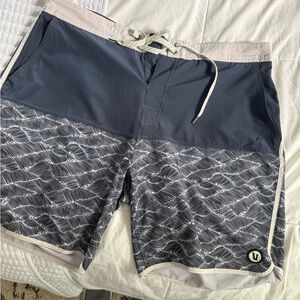 Vuori Men's Swim Board Shorts in Navy and Gray